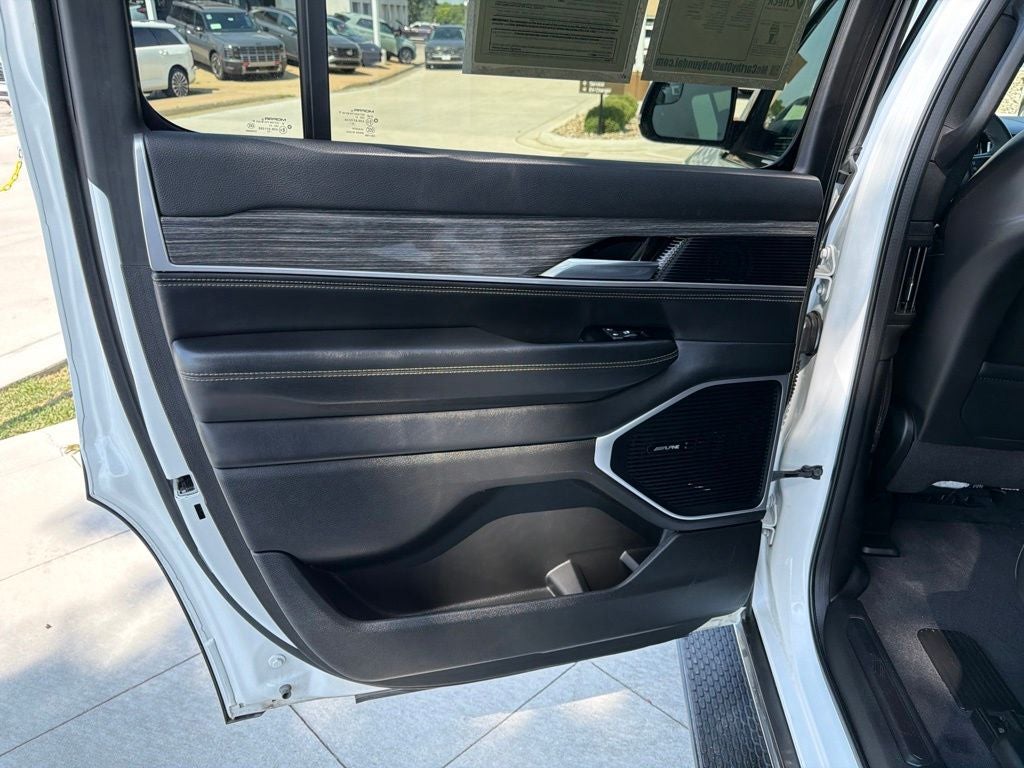 2022 Jeep Wagoneer Series II