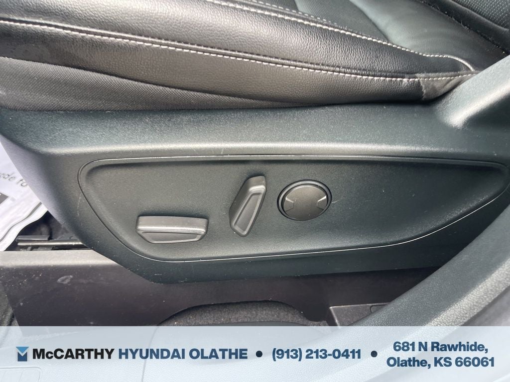 2020 Ford Escape Hybrid Titanium