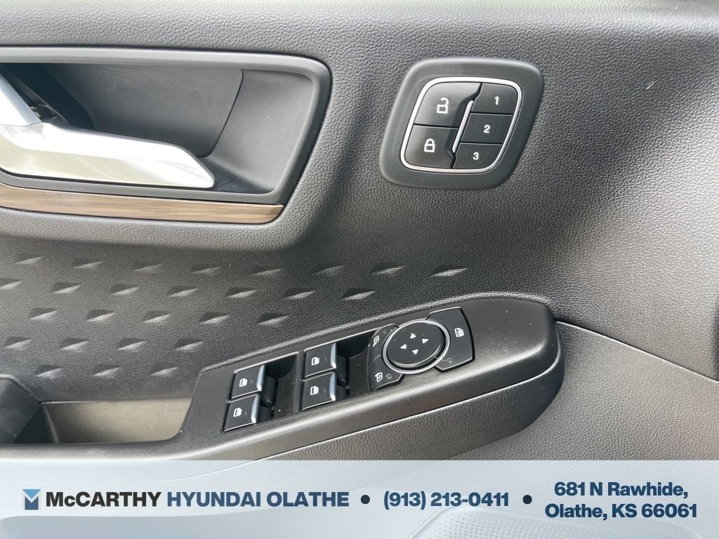 2020 Ford Escape Hybrid Titanium