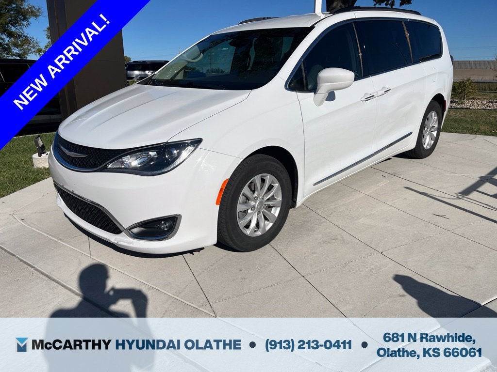 2017 Chrysler Pacifica Touring L