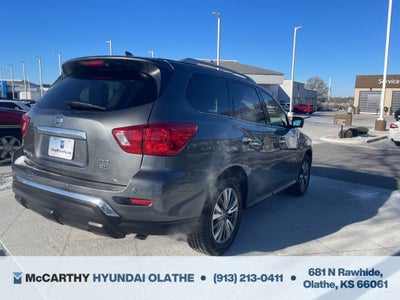 2019 Nissan Pathfinder SL