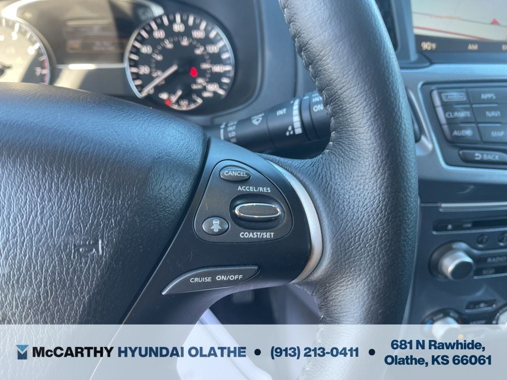 2019 Nissan Pathfinder SL