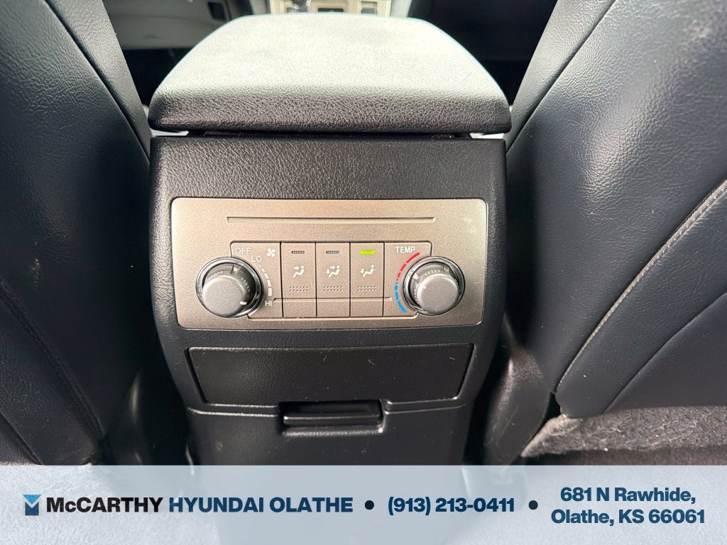 2012 Toyota Highlander SE