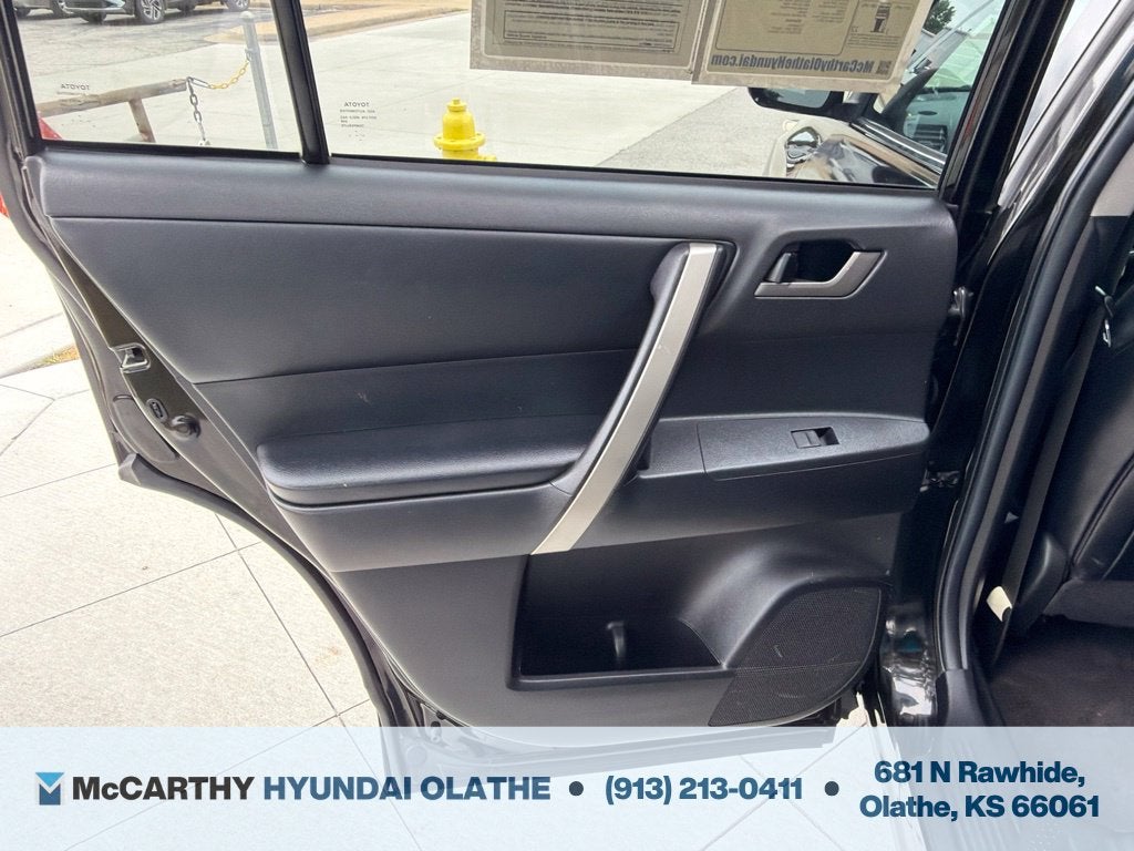 2012 Toyota Highlander SE
