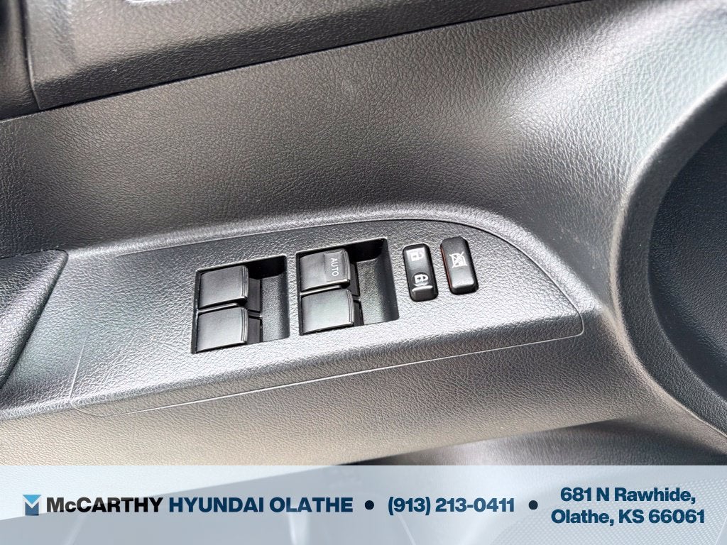 2012 Toyota Highlander SE