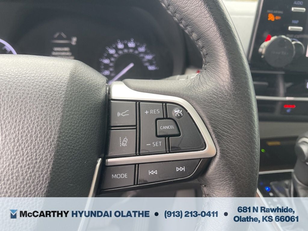 2021 Toyota Sienna XLE 8 Passenger