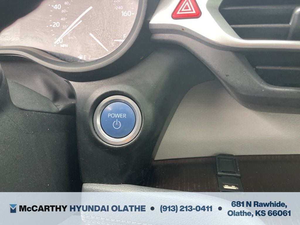 2021 Toyota Sienna XLE 8 Passenger