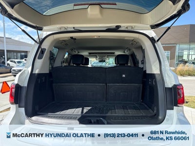 2022 INFINITI QX80 Premium Select