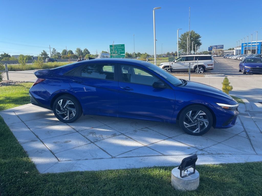 2025 Hyundai Elantra SEL Sport