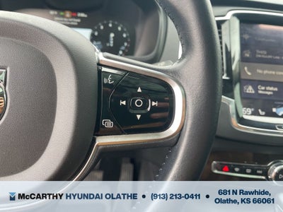 2016 Volvo XC90 T6 Momentum