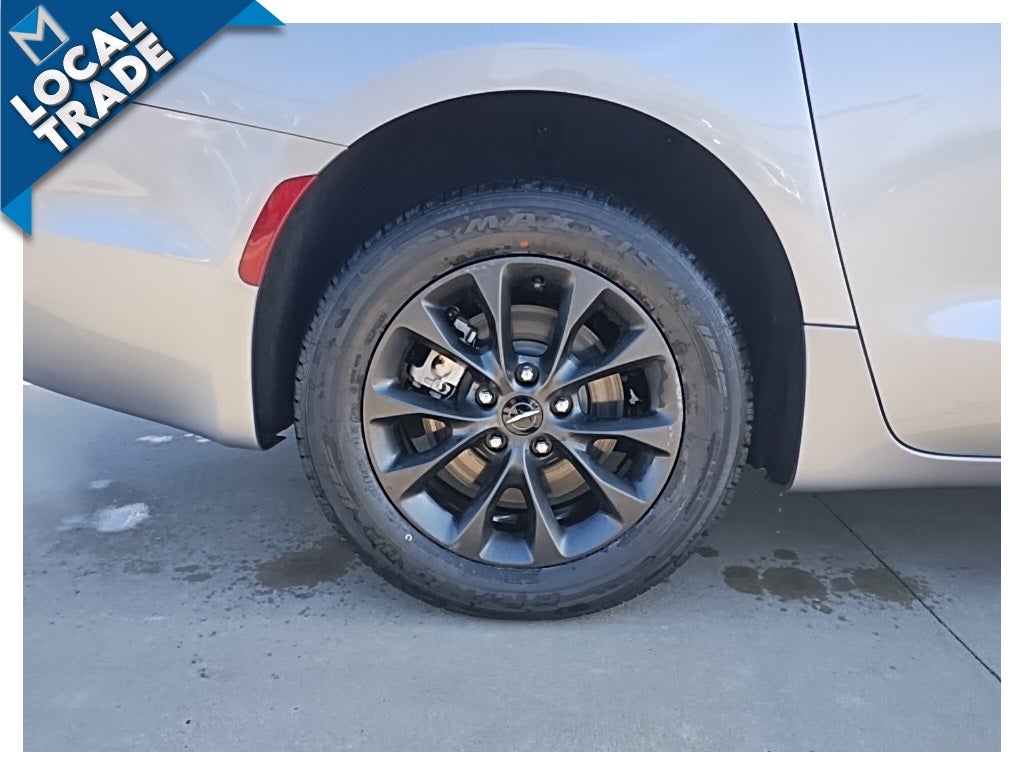 2021 Chrysler Pacifica Limited AWD