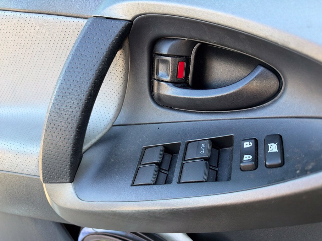 2011 Toyota RAV4 Limited