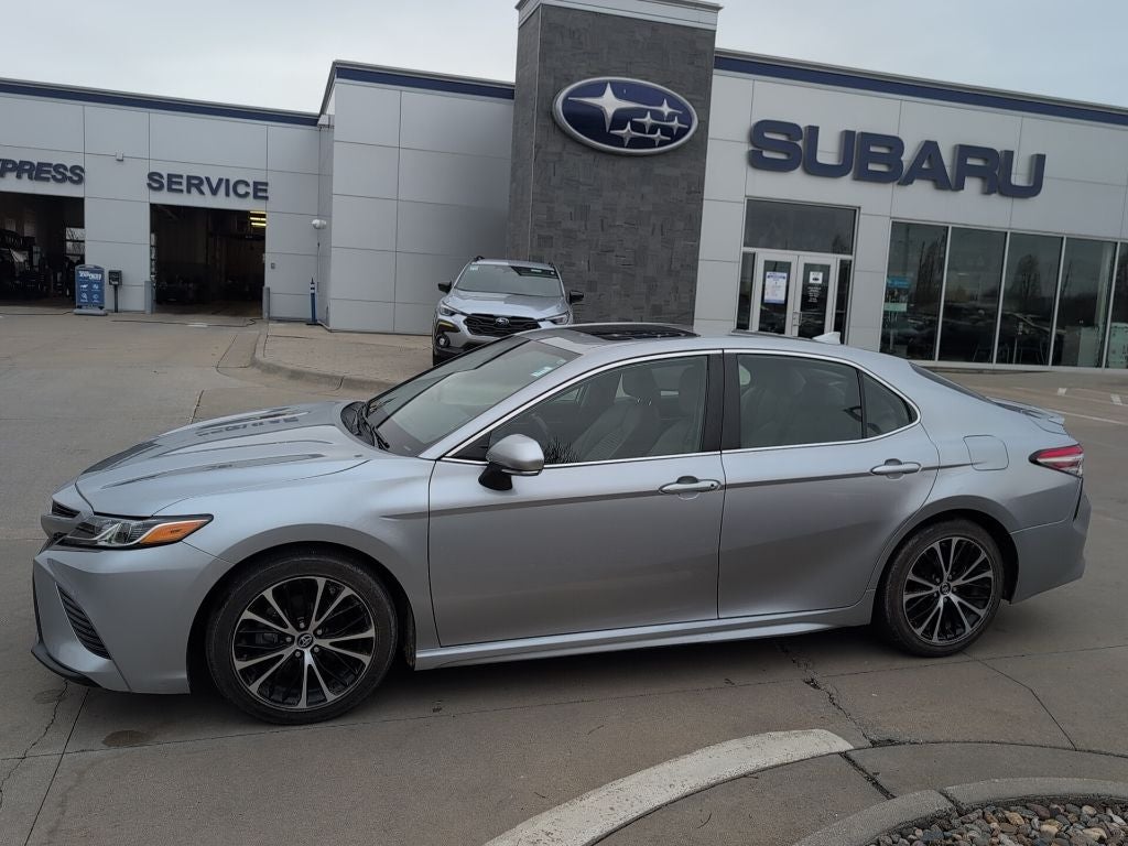 2019 Toyota Camry SE