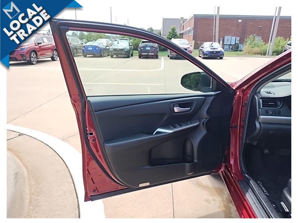 2016 Toyota Camry SE