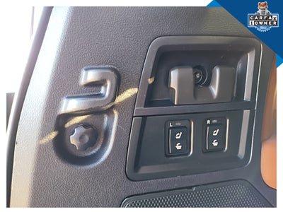 2013 Toyota Sequoia Platinum 4WD