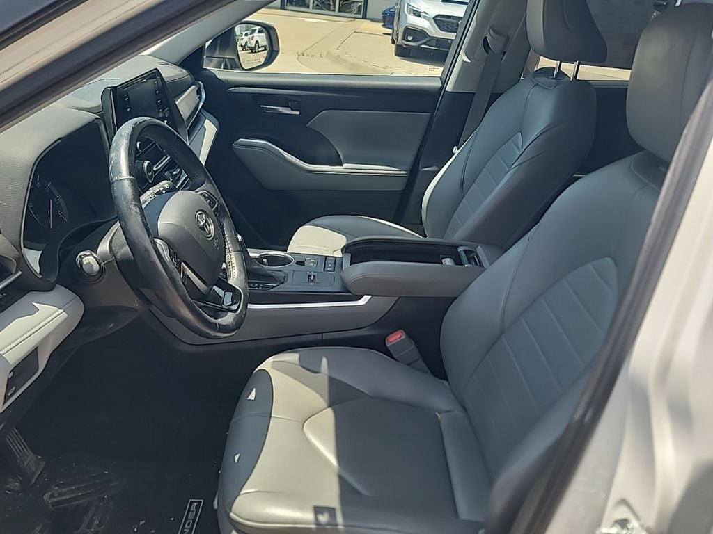 2021 Toyota Highlander XLE