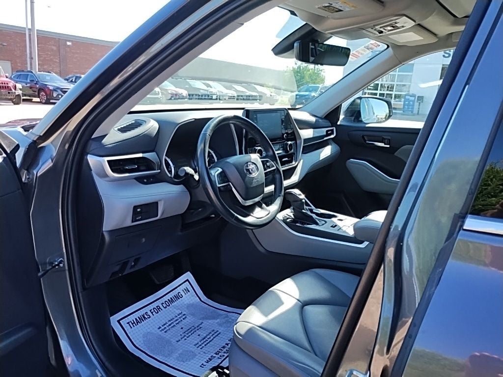 2022 Toyota Highlander XLE