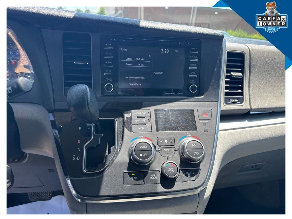 2018 Toyota Sienna LE 7 Passenger