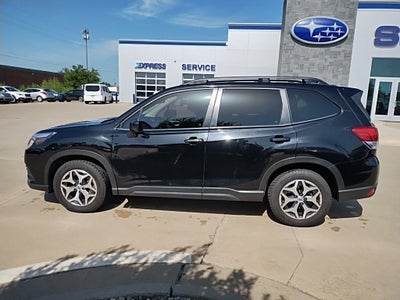 2024 Subaru Forester Premium