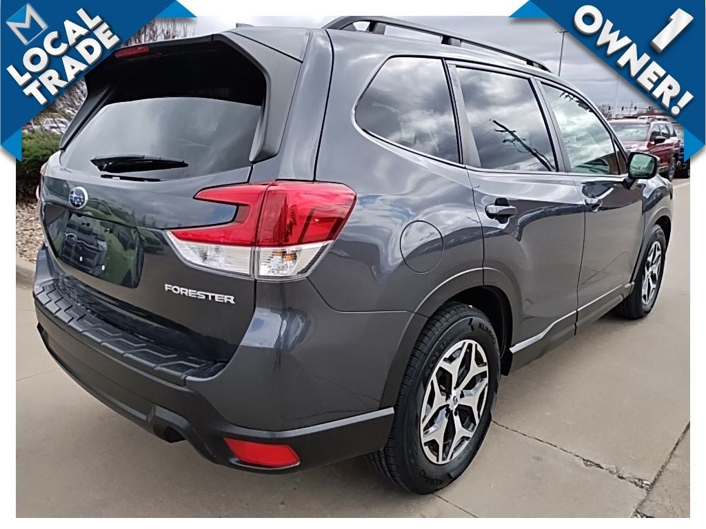 2022 Subaru Forester Premium