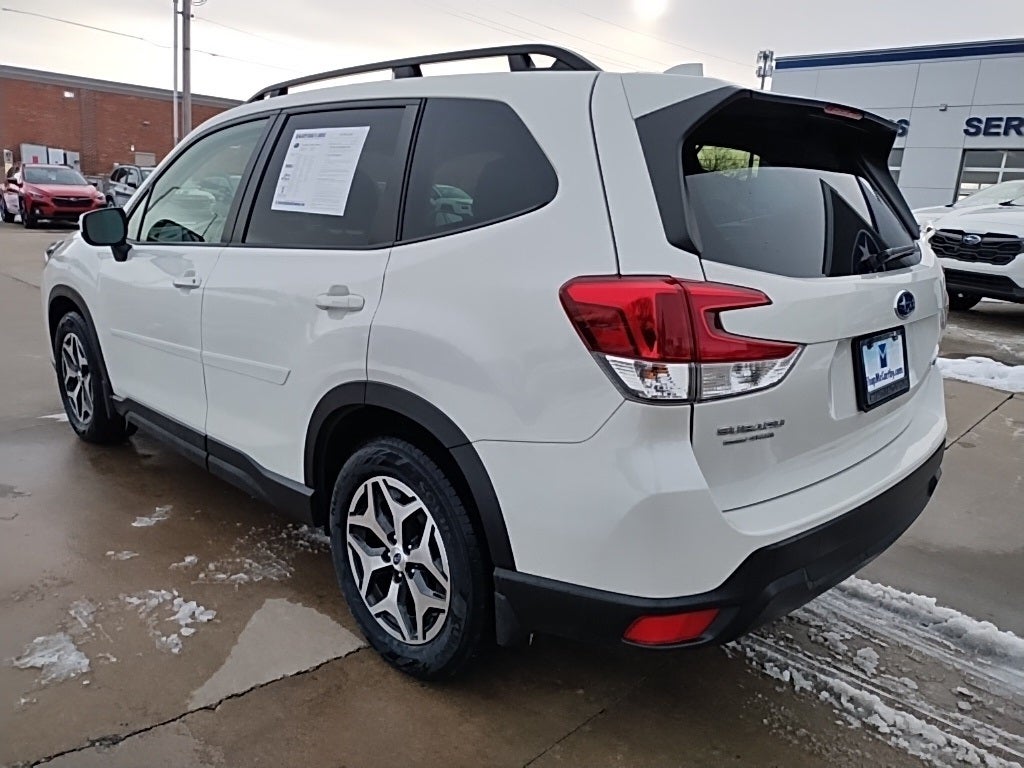 2023 Subaru Forester Premium