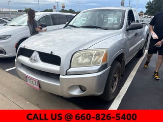 2007 Mitsubishi Raider LS