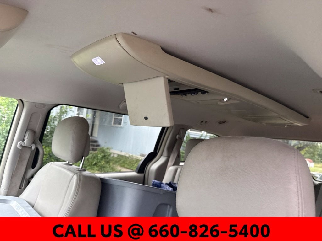 2013 Chrysler Town & Country Touring