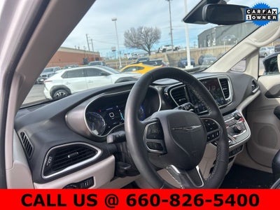 2024 Chrysler Pacifica Touring L