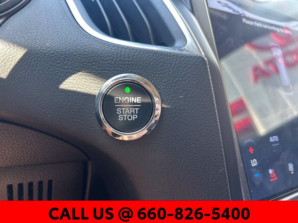 2022 Ford Edge Titanium