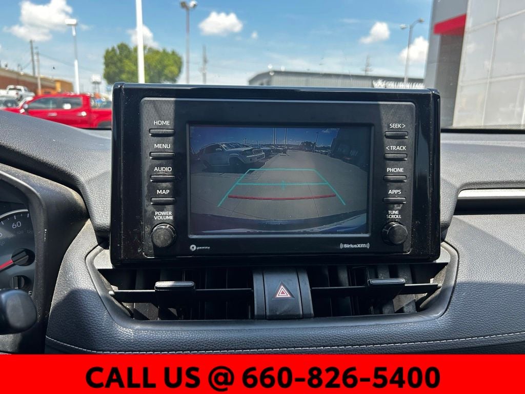 2020 Toyota RAV4 LE