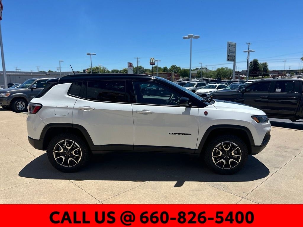 2025 Jeep Compass Trailhawk