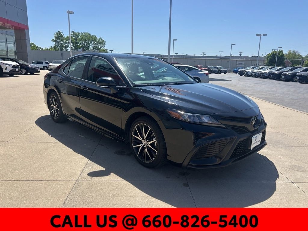 2024 Toyota Camry SE
