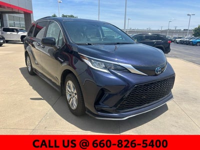 2023 Toyota Sienna XSE 8 Passenger