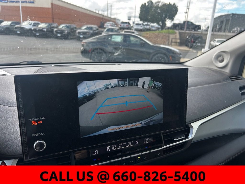 2025 Toyota Sienna XLE