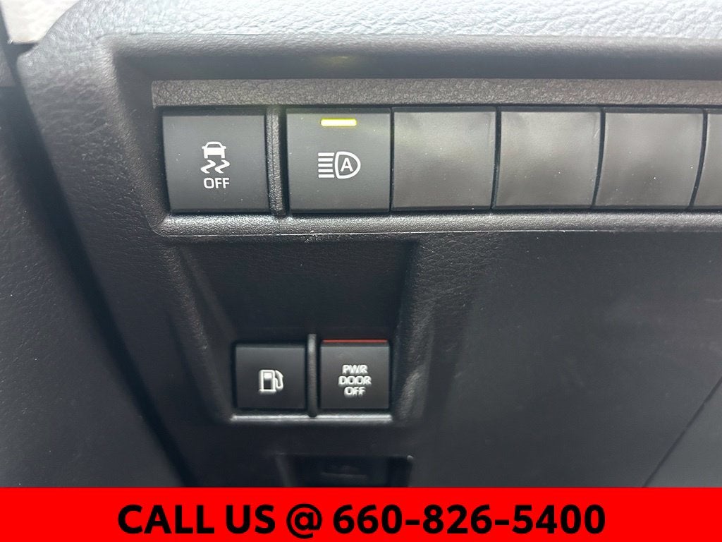 2025 Toyota Sienna XLE