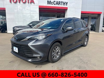 2025 Toyota Sienna XLE