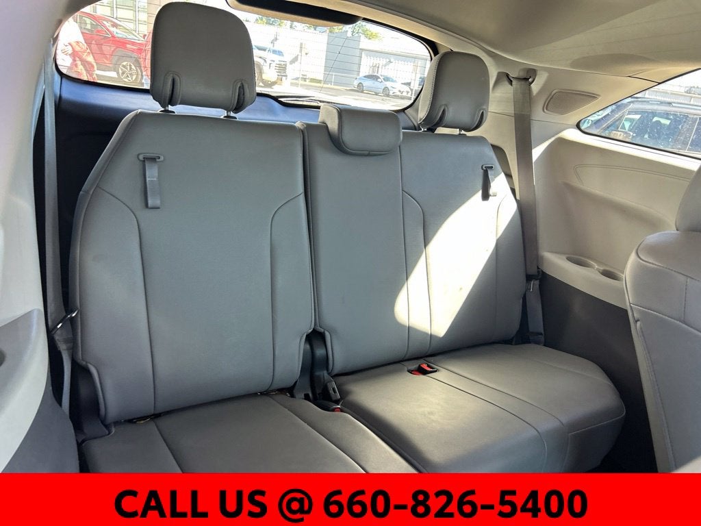 2022 Toyota Sienna XLE 7 Passenger