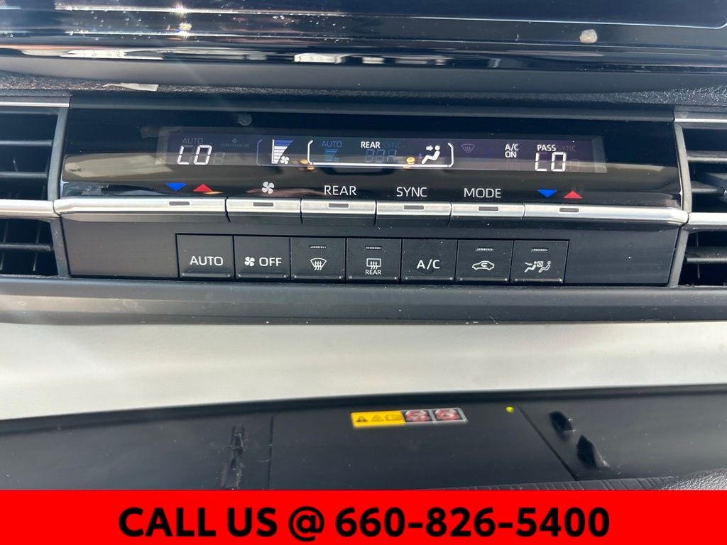 2025 Toyota Sienna LE 8 Passenger