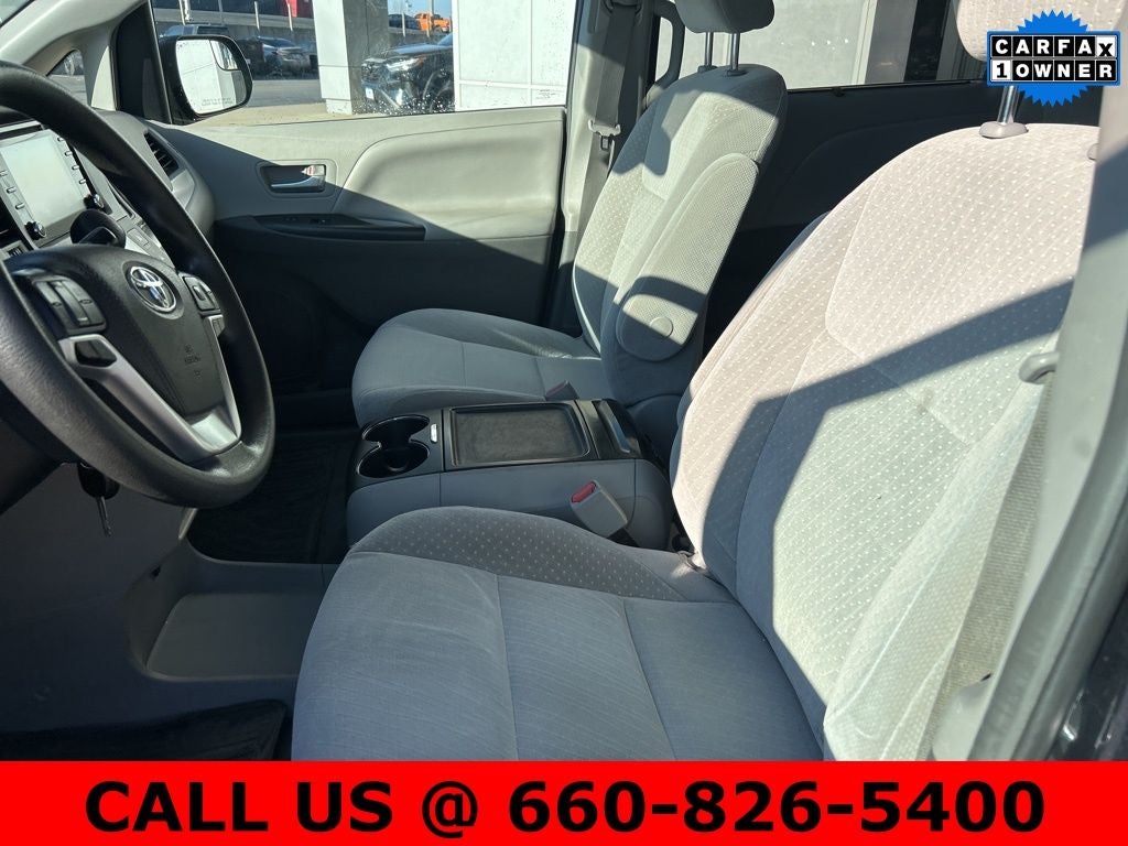 2018 Toyota Sienna LE 8 Passenger