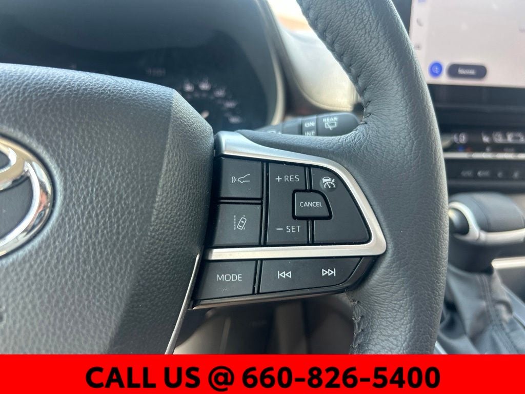 2026 Toyota Sienna XLE 8 Passenger