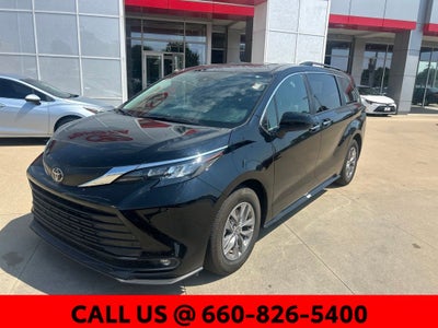 2026 Toyota Sienna XLE 8 Passenger