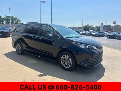 2026 Toyota Sienna XLE 8 Passenger