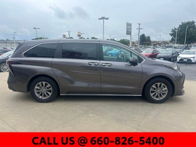 2023 Toyota Sienna XLE 8 Passenger