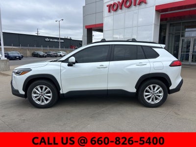 2024 Toyota Corolla Cross LE