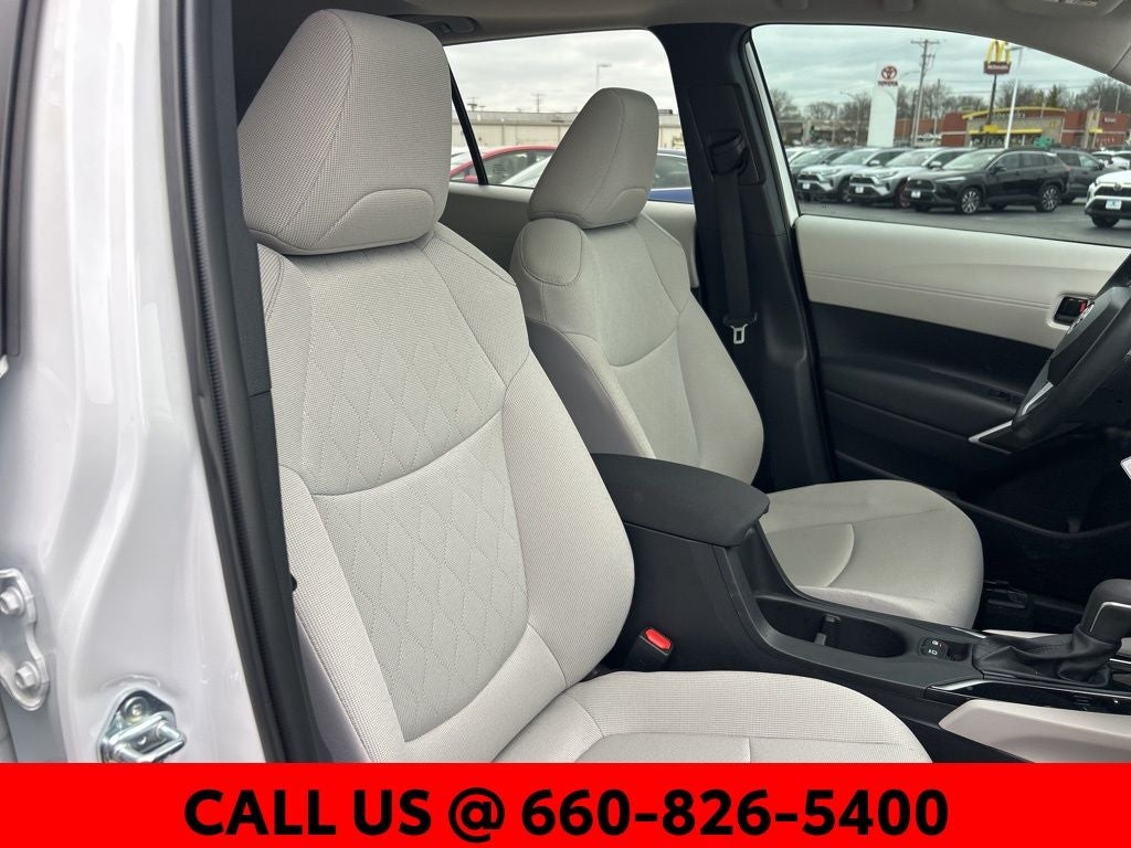 2024 Toyota Corolla Cross LE