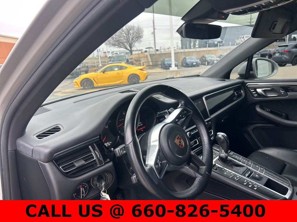 2020 Porsche Macan Base