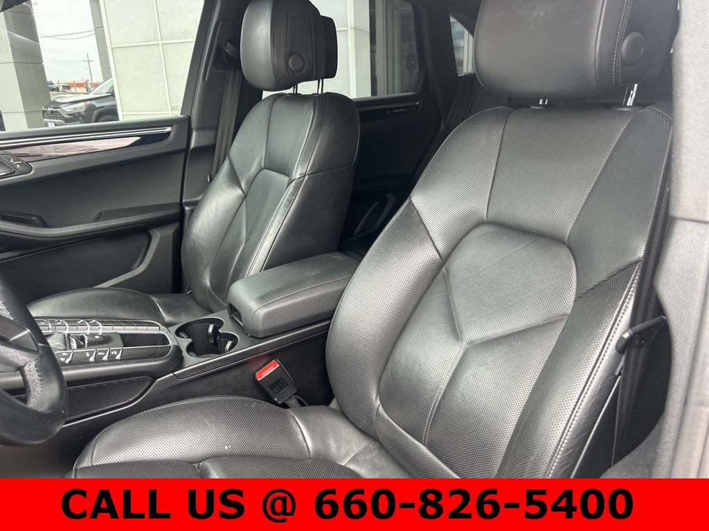 2020 Porsche Macan Base