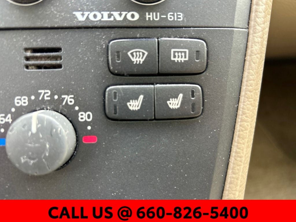 2001 Volvo V70 XC