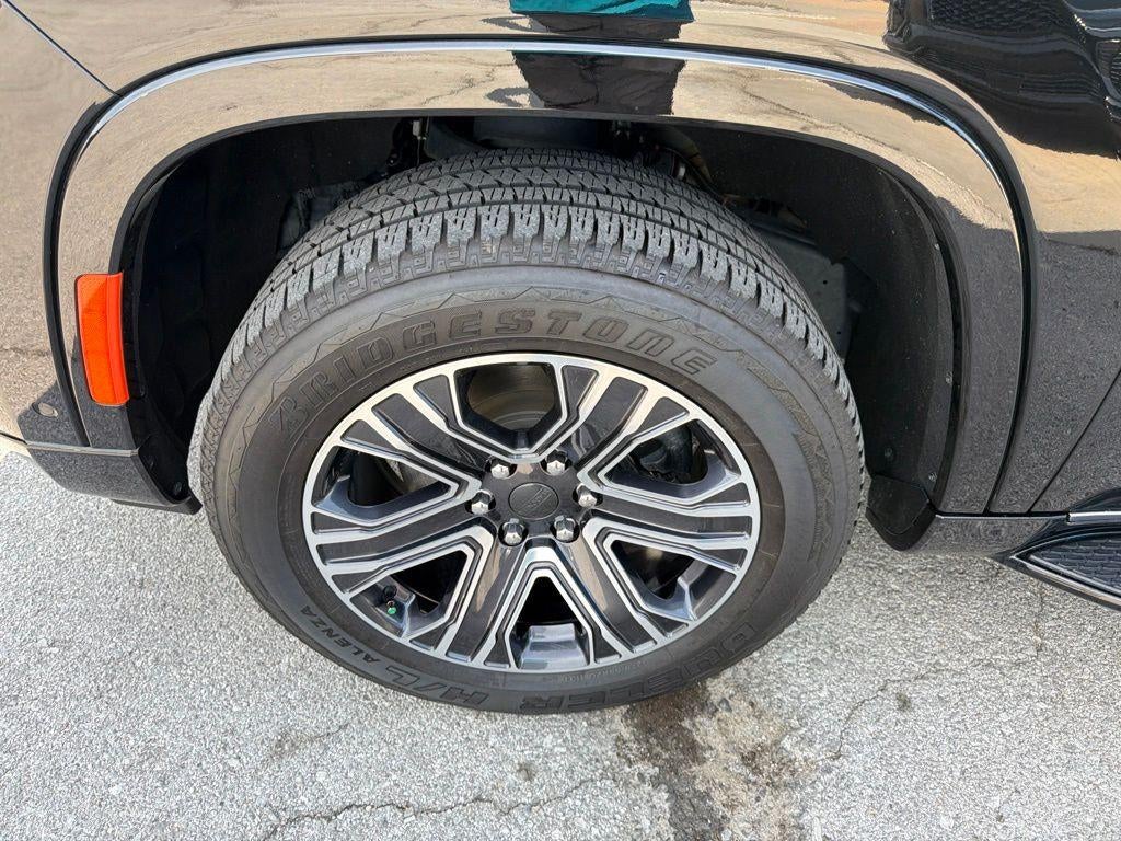 2024 Jeep Wagoneer Base