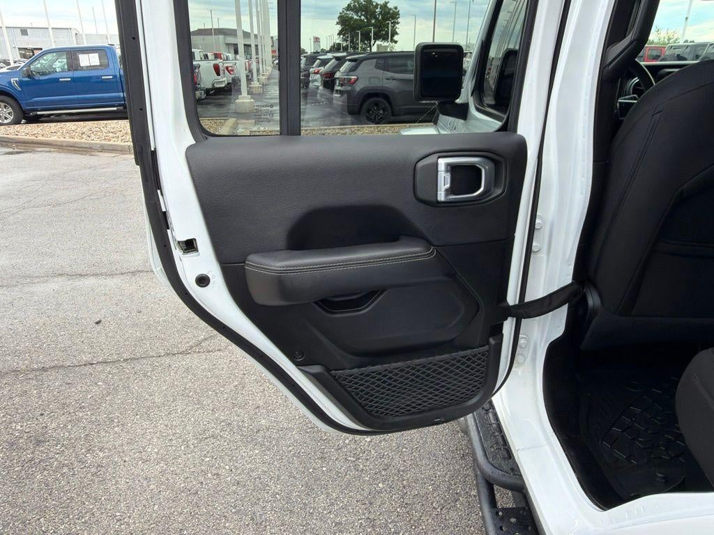 2023 Jeep Gladiator Overland